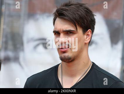 07.06.2017., Kroatien, Sibenik - Basketballspieler des NBA-Teams die Philadelphia 76ers Dario Saric gedenken dem 24.. Jahrestag des tragischen Todes von Drazen Petrovic. Foto: Dusko Jaramaz/PIXSELL Stockfoto