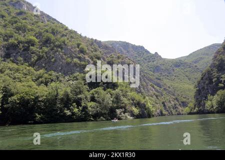 08.07.2017., Skoplje, Mazedonien – Matka ist ein Canyon westlich von Zentral-Skopje, Mazedonien. Matka erstreckt sich über etwa 5.000 Hektar und ist eines der beliebtesten Outdoor-Reiseziele in Mazedonien und beherbergt mehrere mittelalterliche Klöster. Foto: Luka Stanzl/PIXSELL Stockfoto