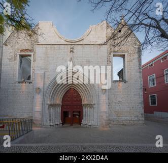 Eingang zum Kloster Carmo (Convento do Carmo) - Lissabon, Portugal Stockfoto