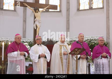 18.09.2017., Kroatien, Rijeka - der Sarkophag mit dem ungebrochenen Körper des heiligen Leopold Bogdan Mandic kam in Rijeka an und wurde in der Kapelle unserer Lieben Frau von Lourdes ausgestellt. Foto: Nel Pavletic/PIXSELL Stockfoto