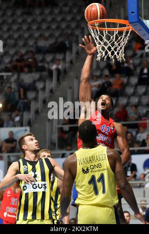 24.09.2017., Zadar, Kroatien - Zadar Dogus Basketballturnier zwischen Fenerbahce Dogus - CSKA Moskau im Sports Centre Visnjik - Kresimir Cosic Hall in Zadar, Kroatien, 24. September 2017. Kyle Hines. Foto: Dino Stanin/PIXSELL Stockfoto