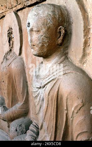 Jaulian Kloster, Taxila, Punjab, Pakistan. Taxila ist eine alte archäologische Stätte, die von der UNESCO anerkannt wurde. Buddhistische Schnitzereien im Jaulian Kloster. Stockfoto