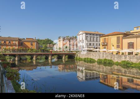 Isola del Liri (Italia) - Una piccola città medievale in Provincia di Frosinone, regione Lazio, Famosa per delle cascate nel Centro storico, 8 Stockfoto