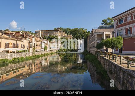 Isola del Liri (Italia) - Una piccola città medievale in Provincia di Frosinone, regione Lazio, Famosa per delle cascate nel Centro storico, 9 Stockfoto