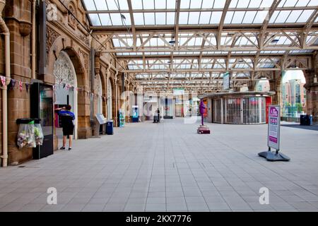 Der Bahnhof Sheffield ist während der Gewerkschaftsstreiks leer Stockfoto