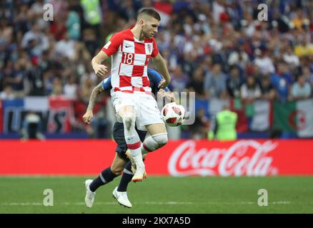 15.07.2018. Moskau, Russland - Fußball-Weltmeisterschaft 2018 , Finale, Kroatien - Frankreich.Ante Rebic, Lucas Hernandez Foto: Igor Kralj/PIXSELL Stockfoto