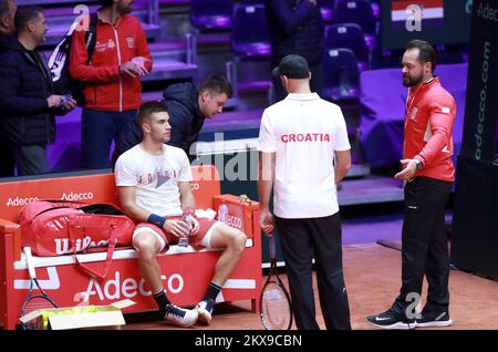 22.11.2018., Stadion Pierre-Mauroy, Lille, Frankreich - Ausbildung des kroatischen Davis-Cup-Teams. Kroatische Tennisspielerin Borna Coric und kroatischer Tennistrainer Zeljko Krajan. Foto: Sanjin Strukic/PIXSELL Stockfoto