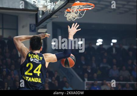 20.12.2018, Podgorica, Montenegro - die 14.. Runde der Turkish Airlines EuroLeague zwischen dem Basketballclub Buducnost Voli und Fenerbahce Beko Istanbul, die mit dem Sieg des Gastteams von 65-89 endete. Jan Vesely. Foto: Filip Filipovic/HaloPix/Pixsell Stockfoto