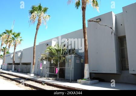 Erdbeben - Calexico, Kalifornien , 18. Juni 2010 bei der US-Hafenbehörde, eine kürzlich erschienene 7. Ein Erdbeben der Stärke 2 traf sowohl Mexiko als auch die USA. Dies ist ein Gebiet mit einem hohen Maß an historischer Seismik, das auch in jüngster Zeit aktiv war. Adam DuBrowa/FEMA. Erdbeben In Kalifornien. Fotos zu Katastrophen- und Notfallmanagementprogrammen, Aktivitäten und Beamten Stockfoto