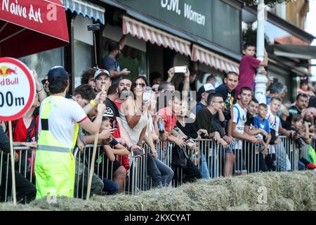 14.09.2019., Zagreb - Red Bull Soapbox Race im Stadtzentrum von Zagreb. Red Bull Soapbox Race ist eine internationale Veranstaltung, bei der Amateurfahrer hausgemachte Seifenboxen ausprobieren. Foto: Sanjin Strukic/PIXSELL Stockfoto