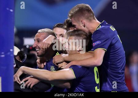 ZAGREB, KROATIEN - SEPTEMBER 18: GNK Dinamo Zagreb Spieler zelibrate Tor während des UEFA Champions League Gruppe C-Spiels zwischen GNK Dinamo und Atalanta B.C. im Maksimir Stadium am 18. September 2019 in Zagreb, Kroatien. Foto: Goran Stanzl/PIXSELL Stockfoto