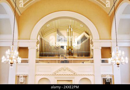 NEW YORK - 23. Okt 2022: Pipe Organ in der Unitarian Church of All Souls, auf der Lexington Avenue in der Upper East Side von Manhattan. Stockfoto