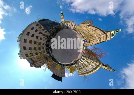 01.04.2020., Zagreb, Kroatien - 360 winzige Planet View of empty City Streets during Coronavirus Pandemie. Petar Preradovic Platz. Foto: Davor Puklavec/PIXSELL Stockfoto