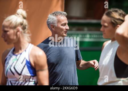 Der ehemalige kroatische Tennisspieler Goran Prpic kommt am 04. Juni 2020 zur Pressekonferenz im Rahmen des kroatischen Premier-Tennisturniers in Osijek, Kroatien. Foto: Davor Javorovic/PIXSELL Stockfoto