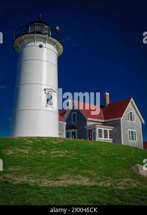 Historischer Leuchtturm Nobska vor Wood's Hole, MA. Stockfoto