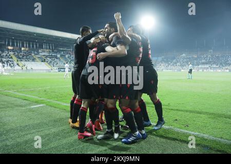 Die Spieler der Real Sociedad feiern am 22. Oktober 2020 im Stadion HNK Rijeka (Kroatien) den Sieg beim Bühnenspiel der UEFA Europa League Group F zwischen HNK Rijeka und Real Sociedad. Foto: Nel Pavletic/PIXSELL Stockfoto