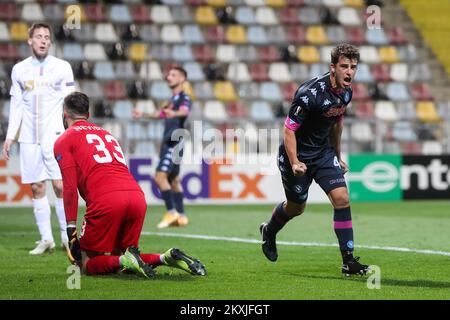 Diego Demme aus Neapel feiert seine 1:0 Punkte beim UEFA Europa League Group F-Stufenspiel zwischen HNK Rijeka und SSC Napoli im Stadion HNK Rijeka am 5. November 2020 in Rijeka, Kroatien. Foto: Goran Stanzl/PIXSELL Stockfoto