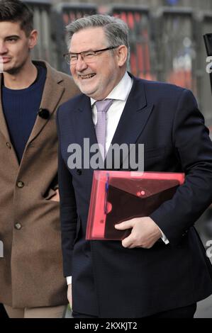 London, Großbritannien. 30.. November 2022. Barry Gardiner, Abgeordneter der Labour Party, Mitglied des Parlaments von Brent Nord. Politiker außerhalb der Parlamentsgebäude, während der Premierminister an der Fragestunde des Premierministers teilnimmt. Kredit: JOHNNY ARMSTEAD/Alamy Live News Stockfoto