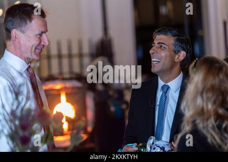 London, Großbritannien. 30.. November 2022. Downing Street Festive Showcase mit Rishi Sunak, Premierminister, und Jeremy Hunt, Schatzkanzler, Kredit: Ian Davidson/Alamy Live News Stockfoto