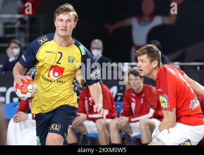 KAIRO, ÄGYPTEN - JANUAR 31: Jonathan Carlsbogard von Schweden während des Finalspiels der IHF-Weltmeisterschaft der Männer 27. zwischen Dänemark und Schweden - Handballfinale der IHF-Weltmeisterschaft der Männer 2021 in der Sporthalle des Kairo Stadions am 31. Januar 2021 in Kairo, Ägypten. Foto: Slavko Midzor/PIXSELL Stockfoto