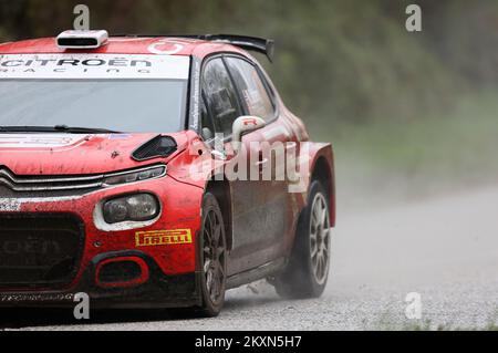 Mads Ostberg (Norwegen) und Torstein Eriksen (Norwegen) während der Schulung im Vorfeld der WRC Kroatien 2021, Laz Bistricki, Marija Bistrica (Kroatien) am 19. April; 2021. Foto: Matija Habljak/PIXELL Stockfoto