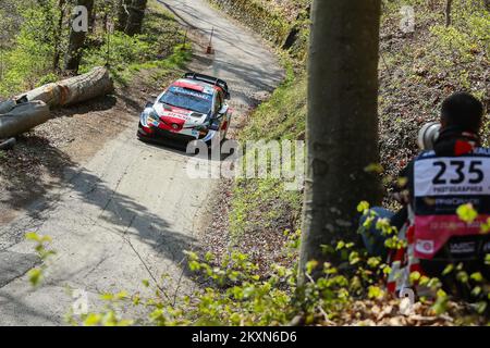 Sebastien Ogier (Frankreich) und Julien Ingrassia (Frankreich) konkurrieren am 22. April 2021 mit ihren Toyota Gazoo Racing WRT Toyota Yaris WRC bei der Erpressung der FIA-Weltmeisterschaft Kroatien in Zagreb (Kroatien). Foto: Luka Stanzl/PIXSELL Stockfoto