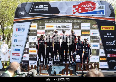 KUMROVEC, KROATIEN - APRIL 25: Elfyn Evans, Scott Martin, Sebastien Ogier, Julien Ingrassia, Thierry Neuville, Martijn Wydaeghe bei der FIA World Rally Championship Kroatien am 25. April 2021 in Zagreb, Kroatien. Foto: Luka Stanzl/Pixsell Stockfoto