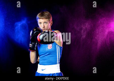 Nikolina Cacic in Zagreb, Kroatien, auf 02. Juli 2021. Sie wurde die erste kroatische Olympianerin in der Geschichte, nachdem sie die Olympischen Spiele in Tokio in der 57-kg-Kategorie bei den Olympischen Qualifikatoren in Paris gewann. Foto: Igor Kralj/PIXSELL Stockfoto