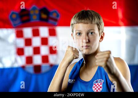 Nikolina Cacic in Zagreb, Kroatien, auf 02. Juli 2021. Sie wurde die erste kroatische Olympianerin in der Geschichte, nachdem sie die Olympischen Spiele in Tokio in der 57-kg-Kategorie bei den Olympischen Qualifikatoren in Paris gewann. Foto: Igor Kralj/PIXSELL Stockfoto