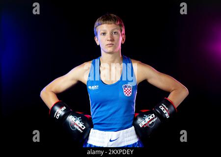 Nikolina Cacic in Zagreb, Kroatien, auf 02. Juli 2021. Sie wurde die erste kroatische Olympianerin in der Geschichte, nachdem sie die Olympischen Spiele in Tokio in der 57-kg-Kategorie bei den Olympischen Qualifikatoren in Paris gewann. Foto: Igor Kralj/PIXSELL Stockfoto