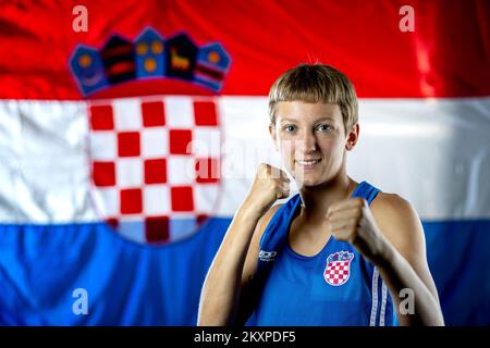 Nikolina Cacic in Zagreb, Kroatien, auf 02. Juli 2021. Sie wurde die erste kroatische Olympianerin in der Geschichte, nachdem sie die Olympischen Spiele in Tokio in der 57-kg-Kategorie bei den Olympischen Qualifikatoren in Paris gewann. Foto: Igor Kralj/PIXSELL Stockfoto