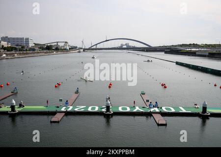 Allgemeiner Blick während der Herrenrunde der Ruderveranstaltung der Olympischen Spiele 2020 in Tokio am Sea Forest Waterway in Tokio, Japan, 23. Juli 2021. Foto: Igor Kralj/PIXSELL Stockfoto