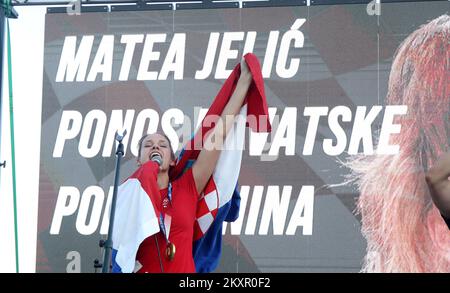 Feierlicher Empfang von Matea Jelic, die bei den Olympischen Spielen in Tokio in Teakwondo in ihrer Heimatstadt Knin am 30 eine Goldmedaille gewann. Juli 2021 Foto: Dusko Jaramaz/PIXSELL Stockfoto