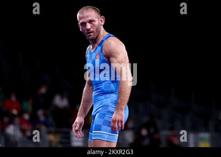 TOKIO, JAPAN – AUGUST 02: Bozo Starcevic von Team Croatia tritt mit AIK Mnatsakaian aus Bulgarien am 10. August der Olympischen Spiele 2020 in Tokio im Olympiastadion am 02 2021. August in Japan an den acht Finalen des Wrestling an. Foto : Igor Kralj/PIXSELL Stockfoto