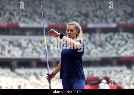 Sara Kolak von Team Croatia nimmt am 11. Tag der Olympischen Spiele 2020 in Tokio am 03. August 2021 im Olympiastadion an der Javelin-Wurf-Qualifikation für Frauen Teil. Foto: Igor Kralj/PIXSELL Stockfoto