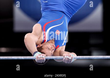 TOKIO, JAPAN – AUGUST 03: Tin Srbic von Team Croatia tritt am 11. Tag der Olympischen Spiele 2020 in Tokio am 03. August 2021 im Ariake Gymnastics Centre in Tokio, Japan, beim horizontalen Barfinale für Männer an. Foto: Igor Kralj/PIXSELL Stockfoto