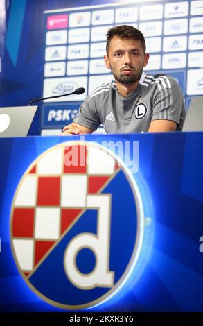 Mateusz Wieteska von Legia Warschau nimmt am 3. August 2021 im Maksimir-Stadion zwischen GNK Dinamo Zagreb und Legia Warschau in Zagreb, Kroatien, vor der ersten Etappe der dritten Qualifikationsrunde der UEFA Champions League an einer Pressekonferenz Teil. Foto: Matija Habljak/PIXSELL Stockfoto