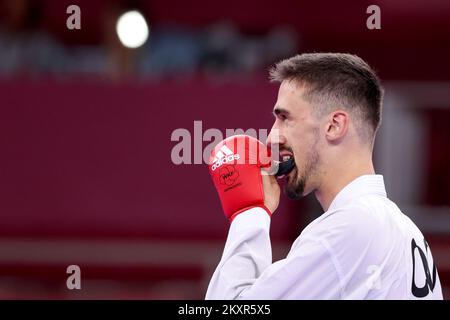 Ivan Kvesic von Team Croatia tritt bei der Karate Kumite +75kg-Eliminierungsrunde von Menâ€™am 15. Tag der Olympischen Spiele 2020 in Tokio in Nippon Budokan am 07. August 2021 in Tokio, Japan, gegen Brian IRR von Team United States an. Foto: Igor Kralj/PIXSELL Stockfoto