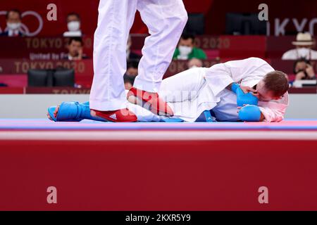 Ivan Kvesic von Team Croatia tritt bei der Karate Kumite +75kg-Eliminierungsrunde von Menâ€™am 15. Tag der Olympischen Spiele 2020 in Tokio in Nippon Budokan am 07. August 2021 in Tokio, Japan, gegen Brian IRR von Team United States an. Foto: Igor Kralj/PIXSELL Stockfoto