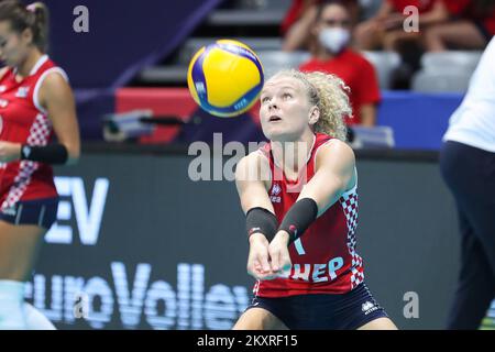 ZADAR, KROATIEN - AUGUST 22: Rene Sain of Croatia erwärmt sich vor dem CEV EuroVolley 2021 Pool C Match zwischen Kroatien und der Slowakei in der Kresimir Cosic Hall im Visnjik Sports Center am 22. August 2021 in Zadar, Kroatien. Foto: Luka Stanzl/PIXSELL Stockfoto