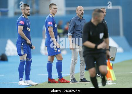 11.09.2021., Stadion Maksimir, Zagreb - Hrvatski Telekom Prva Liga, 8. kolo, GNK Dinamo - HNK Sibenik. Rasmus Steensbaek Lauritsen, Arijan Ademi, Damir Krznar. Foto: Slavko Midzor/PIXSELL Stockfoto