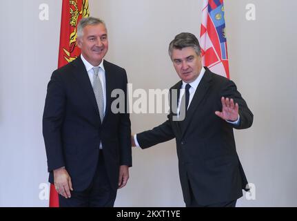 Der Präsident der Republik Kroatien Zoran Milanovic traf am 16. September 2021 in Zagreb (Kroatien) mit dem Präsidenten Montenegros, Milo Djukanovic, zusammen. Foto: Zeljko Lukunic/PIXSELL Stockfoto