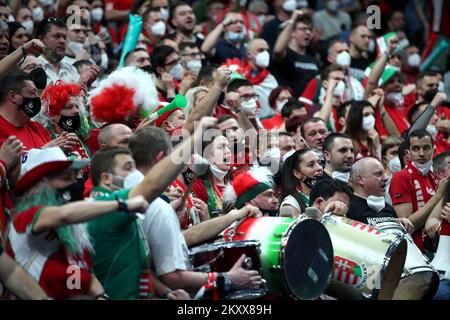 BUDAPEST, UNGARN - 18. JANUAR: Fans beim EHF-EURO-2022-Spiel der Herren zwischen Island und Ungarn in der MVM Dome Multifunctional Arena am 18. Januar 2022 in Budapest, Ungarn. Foto: Sanjin Strukic/PIXSELL Stockfoto