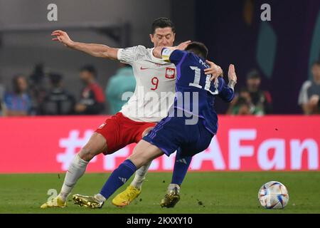 Von links: Robert LEWANDOWSKI (POL), Action, Duels versus Lionel MESSI (ARG). Game 39, Gruppe C Polen PO) - Argentinien (ARG) 0-2 am 30.. November 2022, Stadium 974 Fußball-Weltmeisterschaft 20122 in Katar ab November 20.. - 18.12.2022? Stockfoto