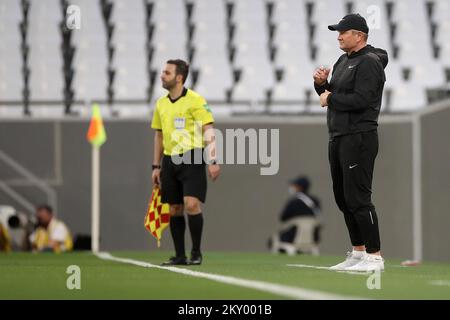 Slowenien Cheftrainer Matjaz Kek während des internationalen Freundschaftsspiels zwischen Kroatien und Slowenien im Education City Stadium am 26. März 2022 in Doha, Katar. Foto: Igor Kralj/PIXSELL Stockfoto