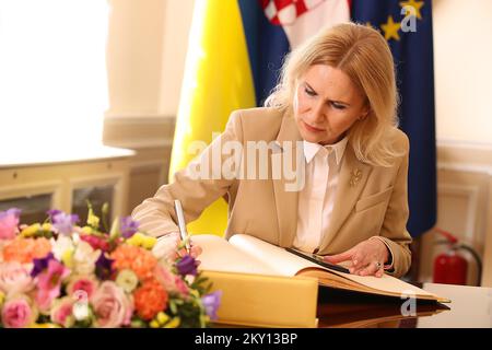 Zagreb, Banski dvori, Olena Kondratiuk, Vizepräsidentin des ukrainischen Parlaments, Besuch, gemeinsame Sitzung Stockfoto