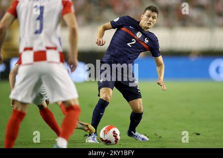 SPLIT, KROATIEN - 06. JUNI: Benjamin Pavard von Frankreich in Aktion während der UEFA Nations League Ein Spiel der Gruppe 1 zwischen Kroatien und Frankreich im Stadion Poljud am 6. Juni 2022 in Split, Kroatien. Foto: Igor Kralj/PIXSELL Stockfoto