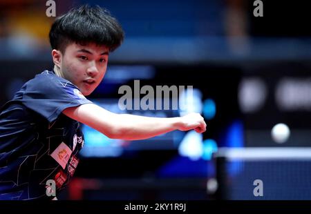 Yun-Ju Lin aus Taiwan tritt beim WTT Contender Zagreb 2022 Men's Singles Finale gegen Peng Xiang aus China am 19. Juni 2022 in der Dom Sportova Hall in Zagreb, Kroatien, an. Foto: Sanjin Strukic/PIXSELL Stockfoto