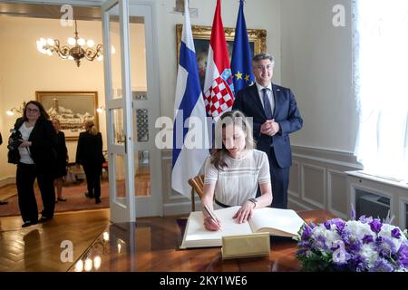 Der kroatische Premierminister Andrej Plenkovic erhielt die finnische Ministerpräsidentin Sanna Marin während ihres offiziellen Besuchs in der Republik Kroatien. Am 21 2022. Juni wurde sie vom Premierminister Andrej Plenkovic in Banski dvori in Zagreb, Kroatien, empfangen. Foto: Igor Kralj/PIXSELL Stockfoto