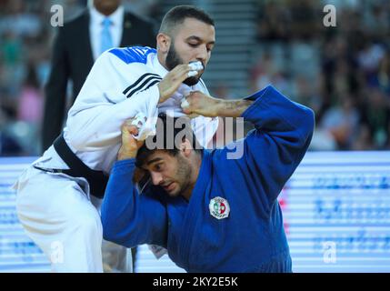 Joao Fernando von Portugal in einem Kampf gegen Achraf Moutii von Marokko in der Kategorie der Männer bis 81kg während der IJF World Tour Zagreb Grand Prix, die am 16. Juli 2022 in der Zagreb Arena in Zagreb, Kroatien, stattfindet. Foto: Zeljko Hladika/PIXSELL Stockfoto